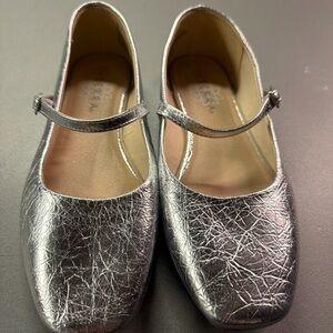 Serra size 8 silver mary jane flats buckle square toe synthetic whimsical grunge